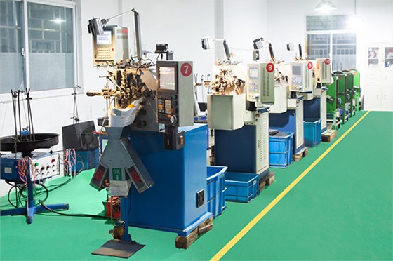 奧特壓簧機(jī)器生產(chǎn)線