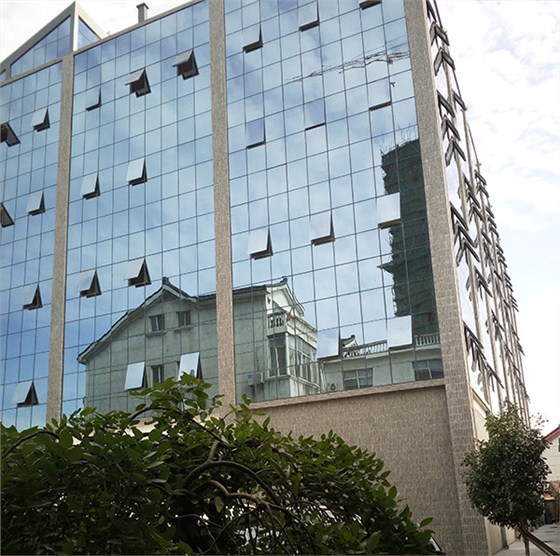 奧特生產間外部一角