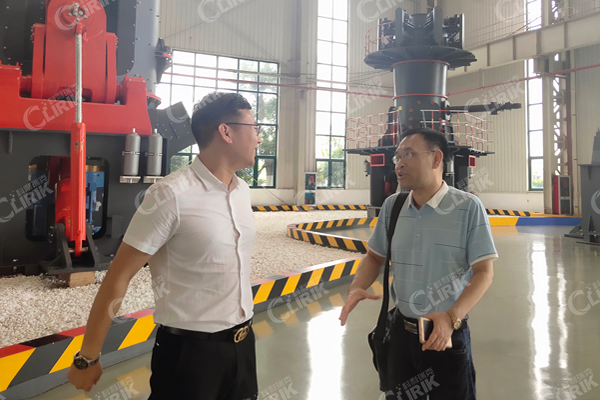 廣西省碳酸鈣協(xié)會會長會長譚會長