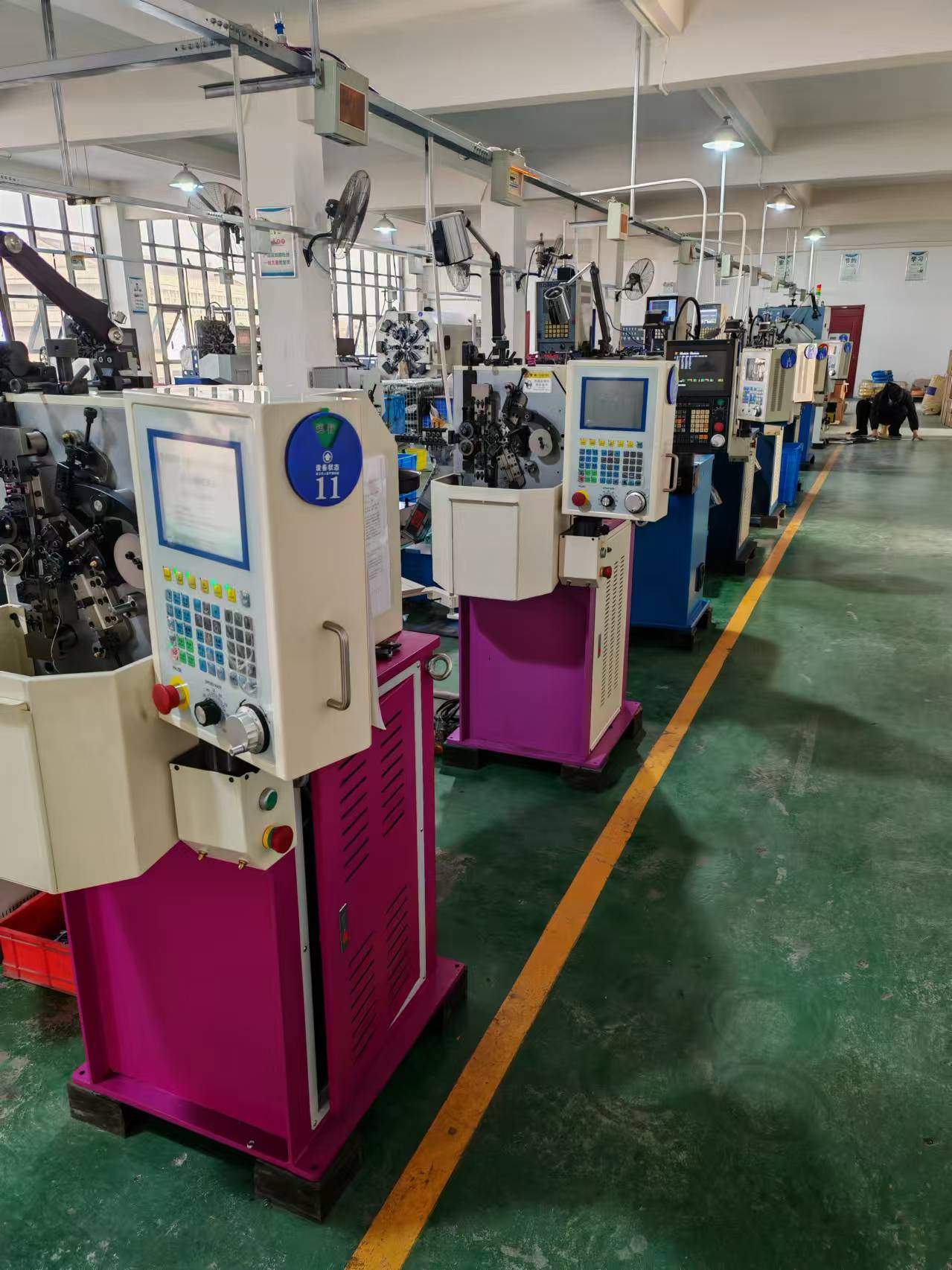 數(shù)控壓簧機