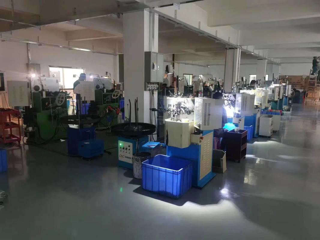 彈簧專業(yè)生產(chǎn)車間